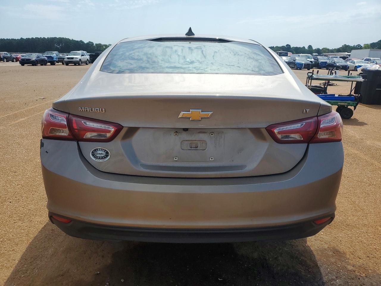 2022 Chevrolet Malibu Lt - Image 6