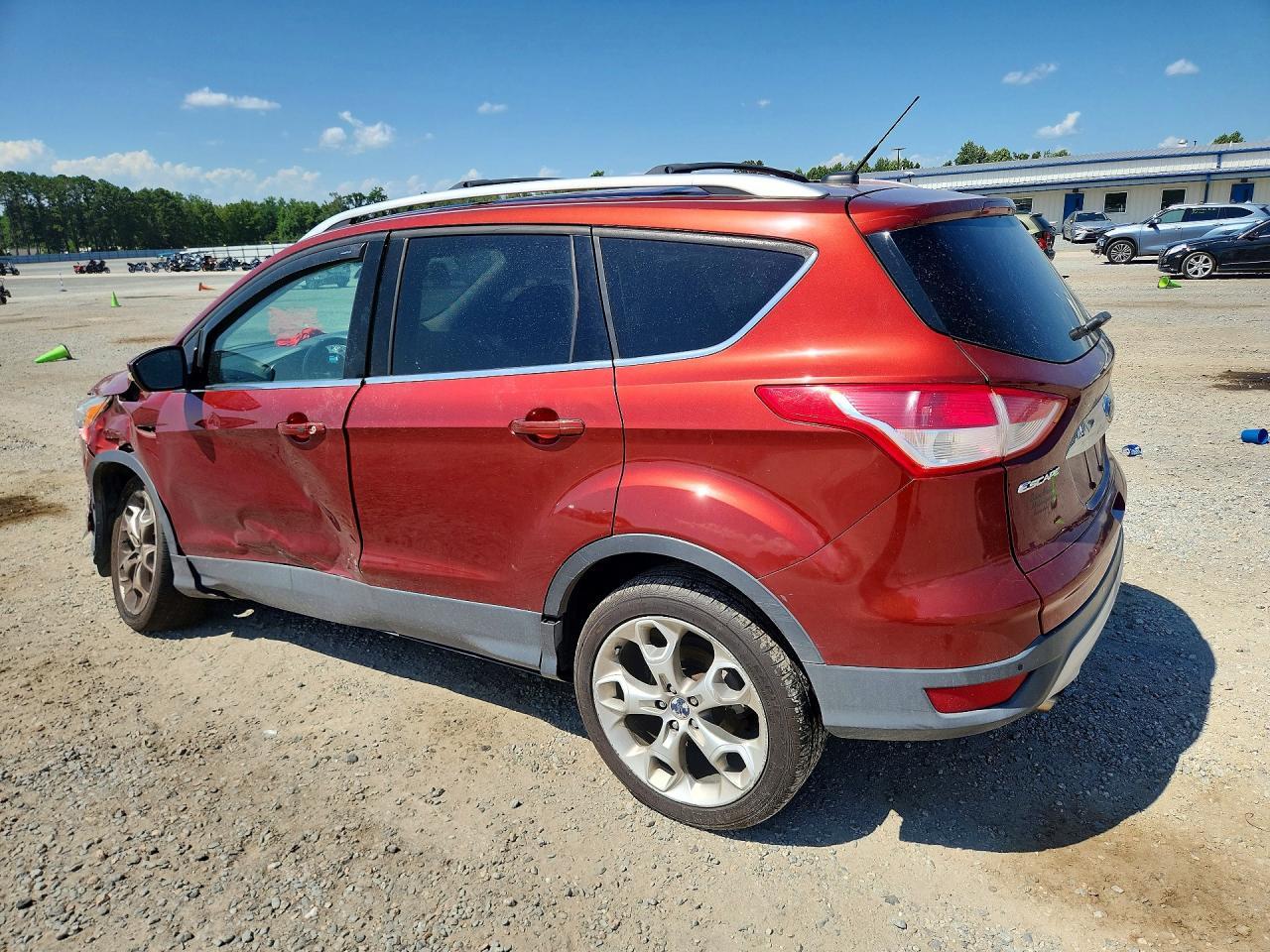 2016 Ford Escape Titanium - Image 2