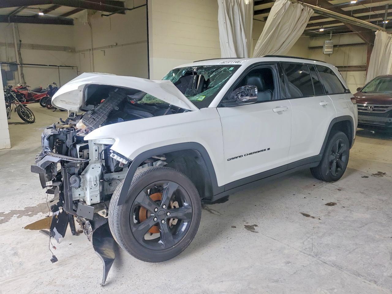 2024 Jeep Grand Cherokee Laredo
