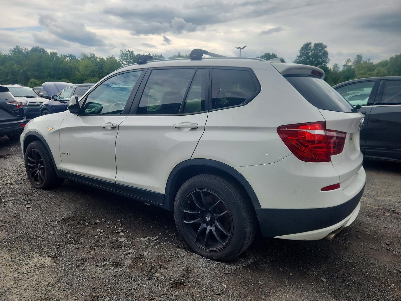2011 BMW X3 xDrive28I - Image 2