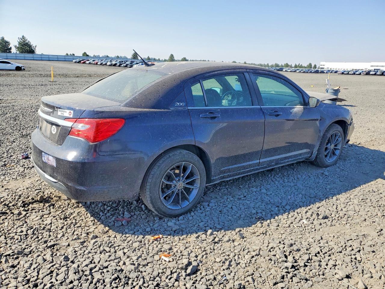 2011 Chrysler 200 Touring - Фото 3