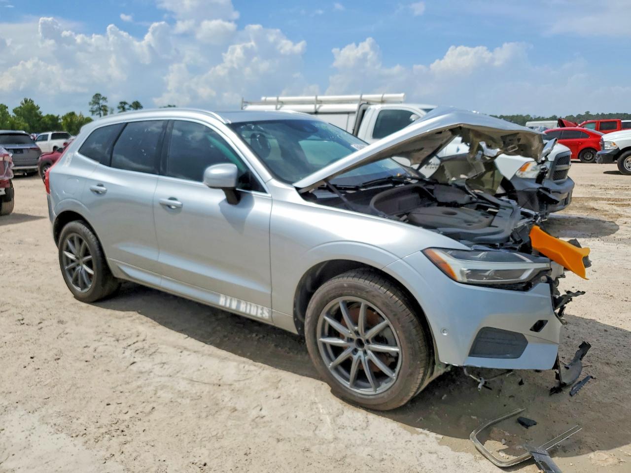 2018 Volvo Xc60 T6 Momentum - Image 4