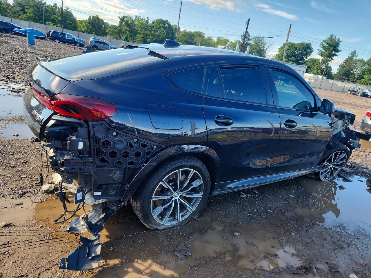 2021 BMW X6 M50I - Фото 3