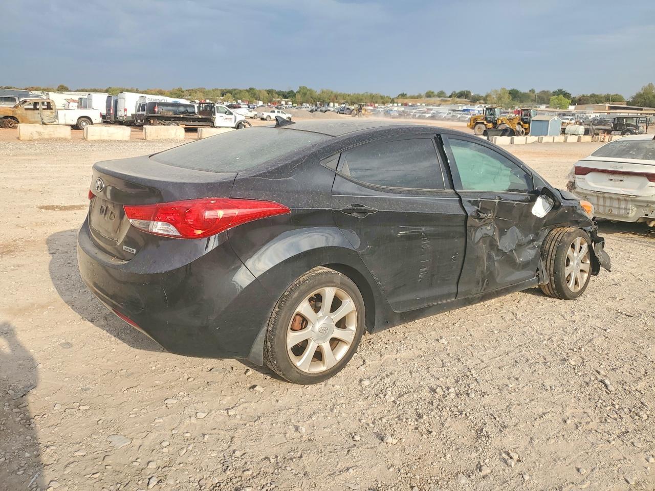 2013 Hyundai Elantra Limited - Фото 3