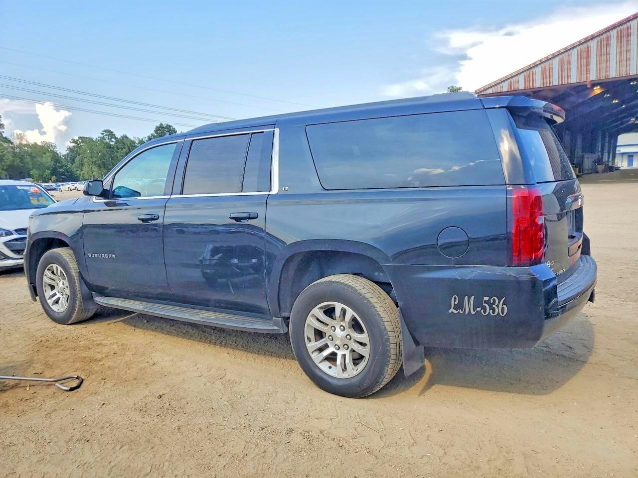 2020 Chevrolet Suburban C1500 Lt - Фото 2