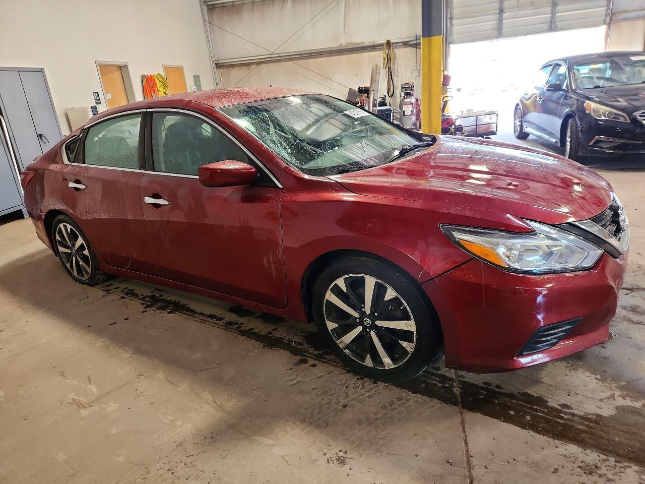 2017 Nissan Altima 2.5 Sr - Image 4