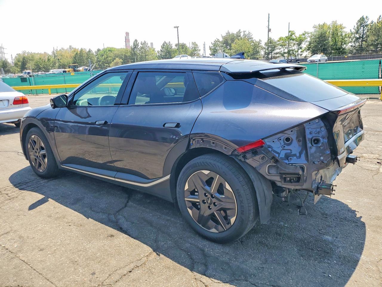 2025 Kia Ev6 Light Long Range - Image 2