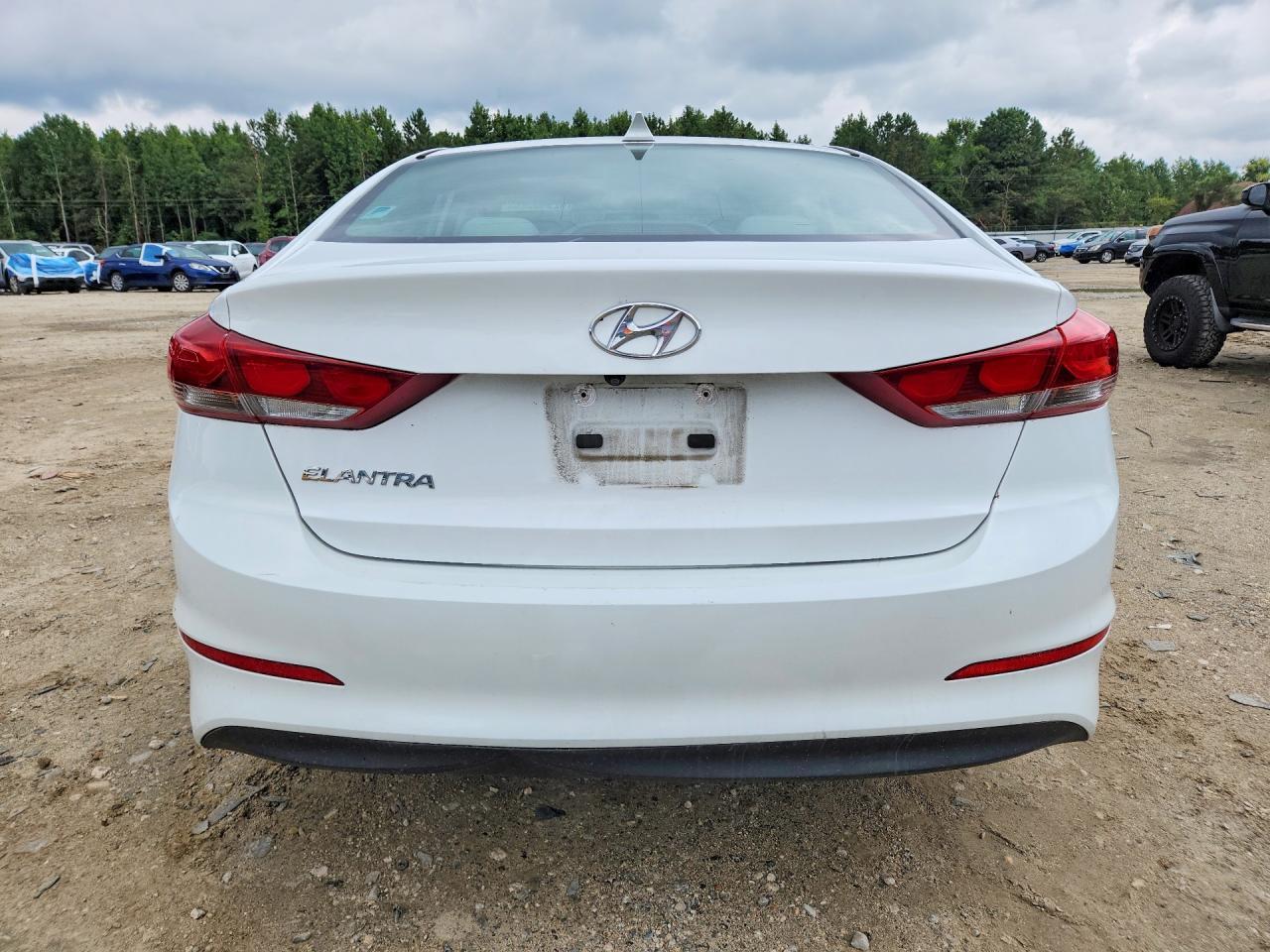 2017 Hyundai Elantra Se - Фото 6