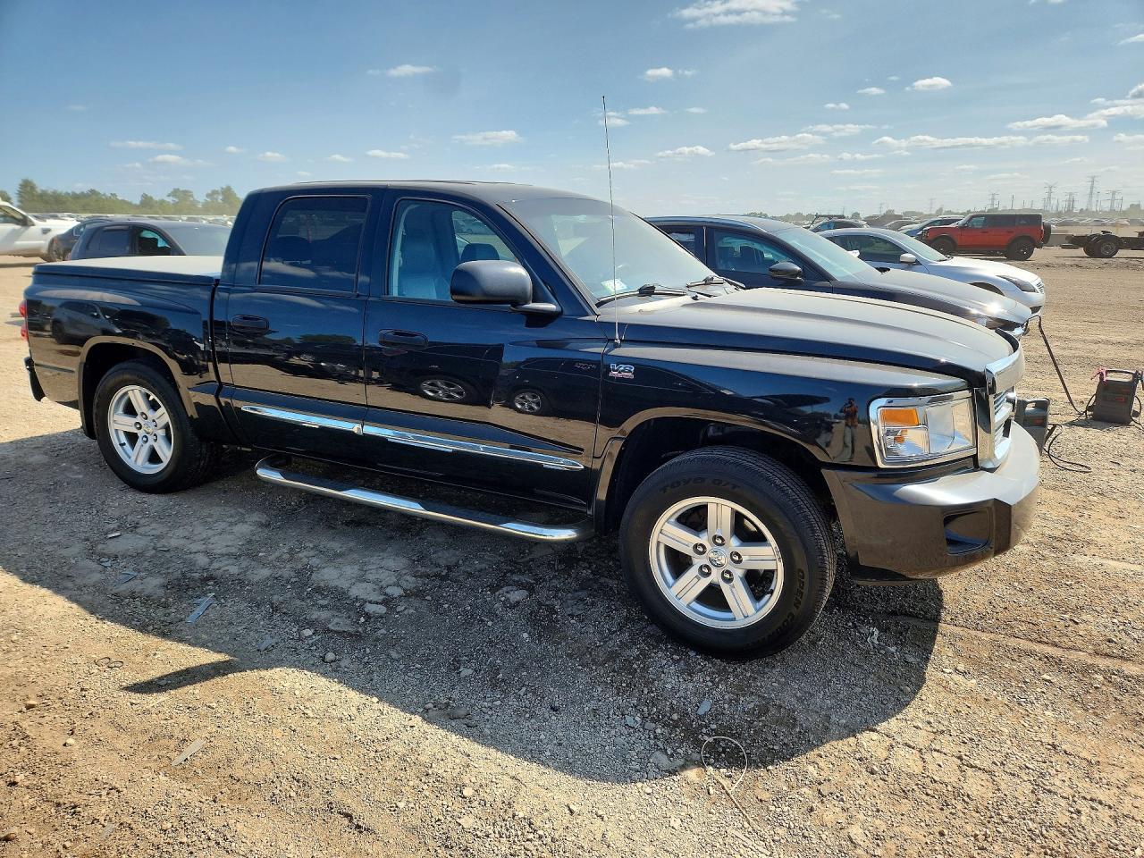 2010 Dodge Dakota Laramie - Image 4