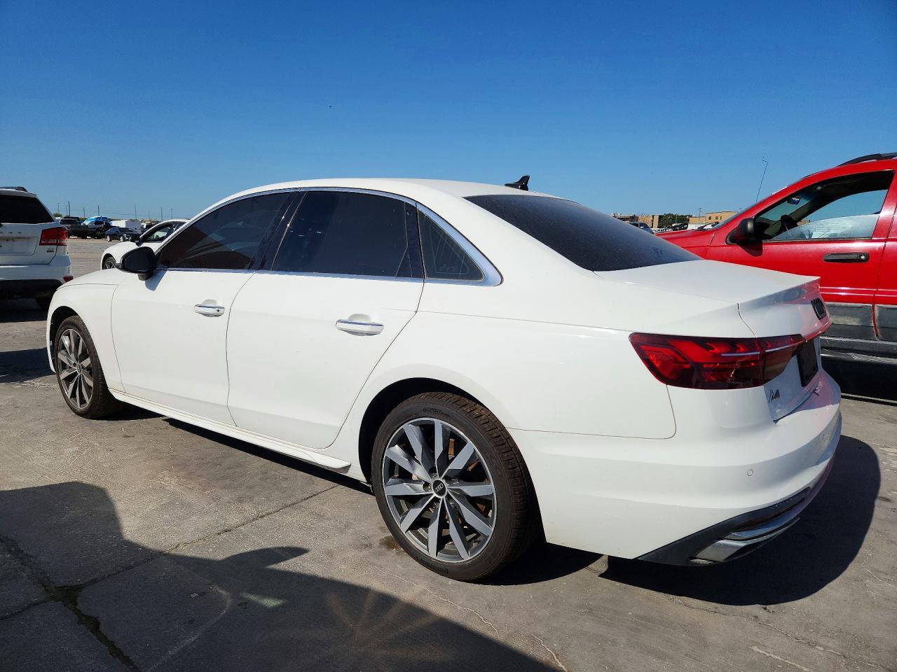 2021 Audi A4 Premium 40 - Фото 2