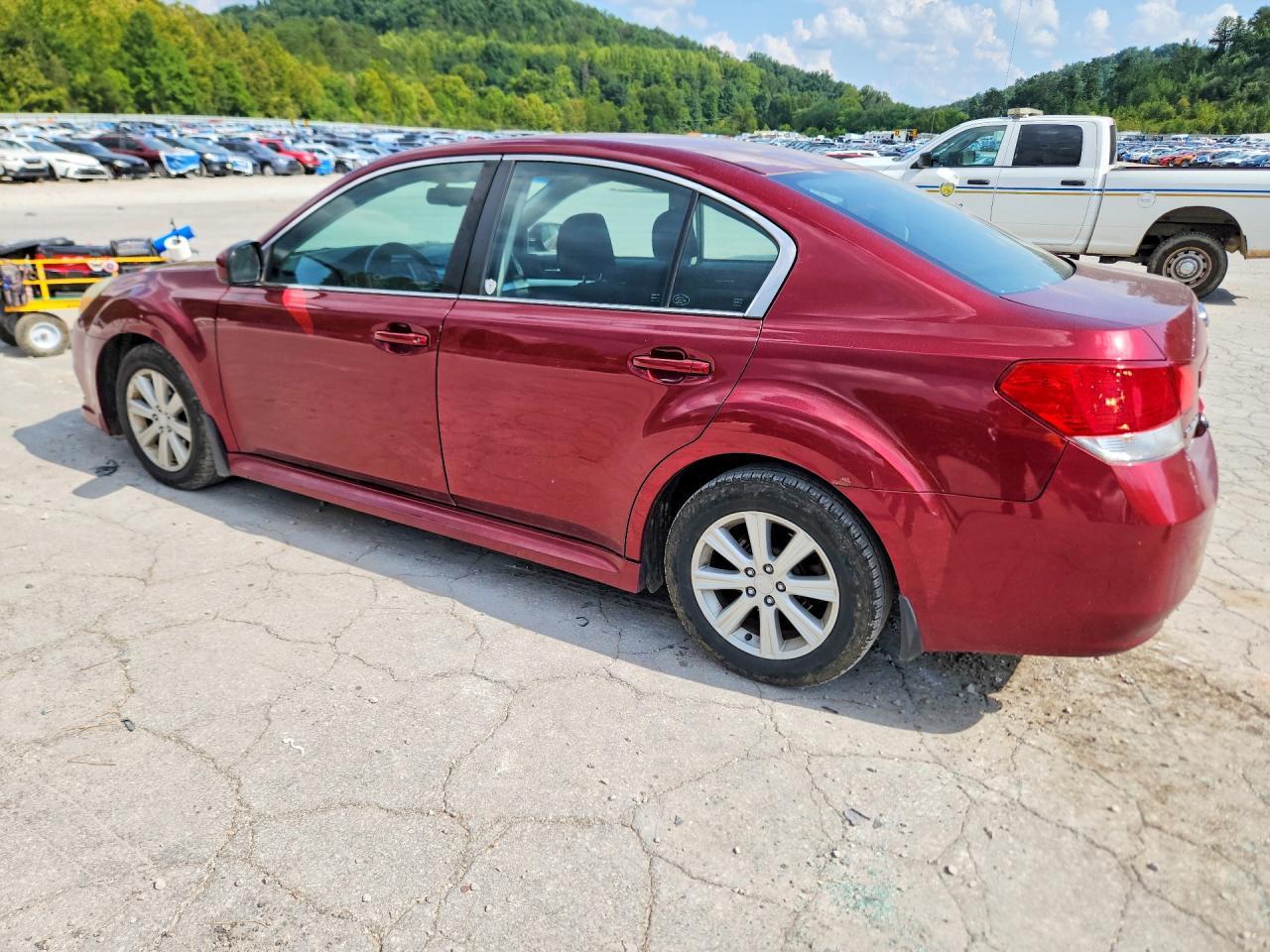 2011 Subaru Legacy 2.5I Premium - Image 2