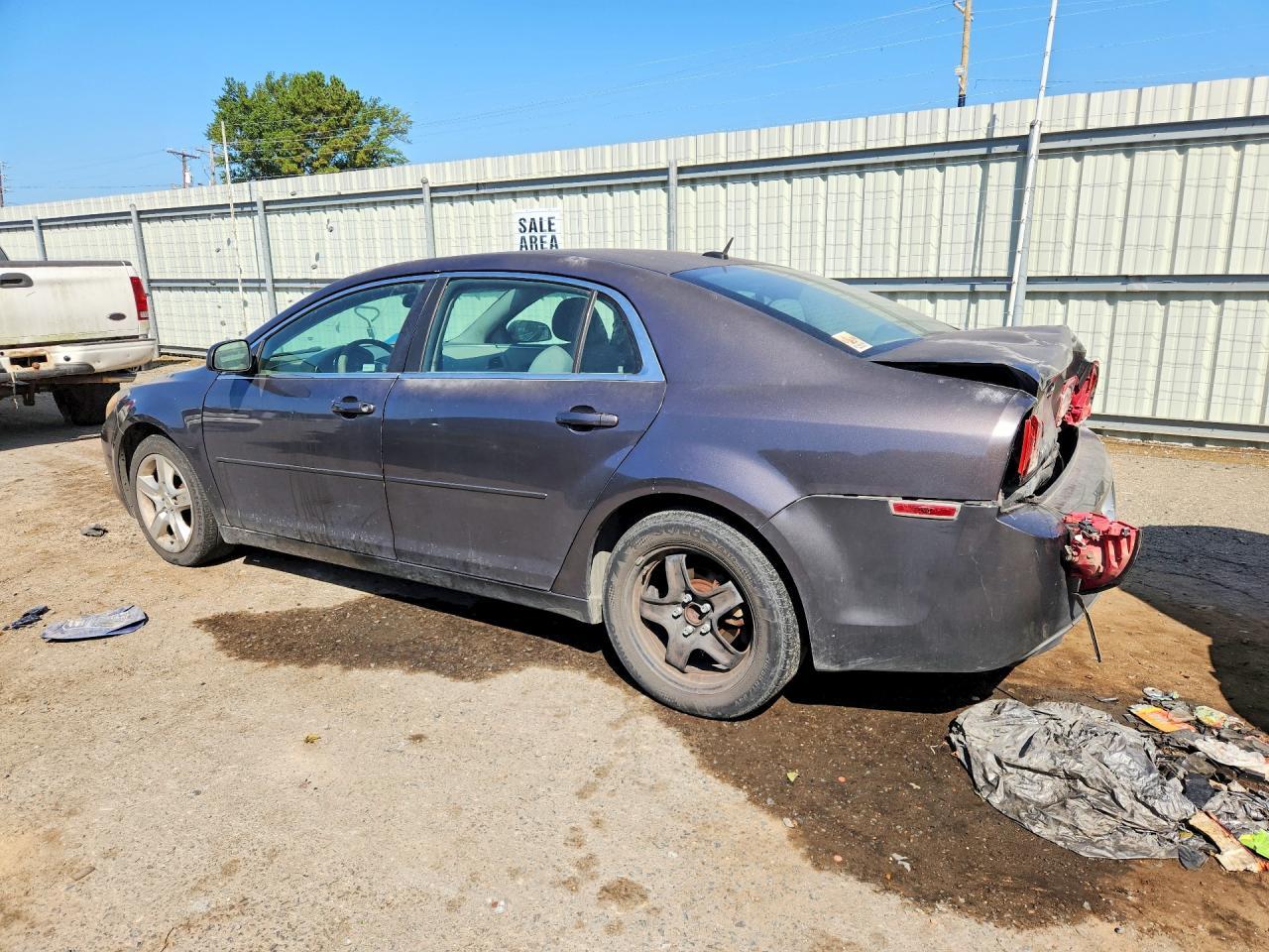 2010 Chevrolet Malibu Ls - Image 2