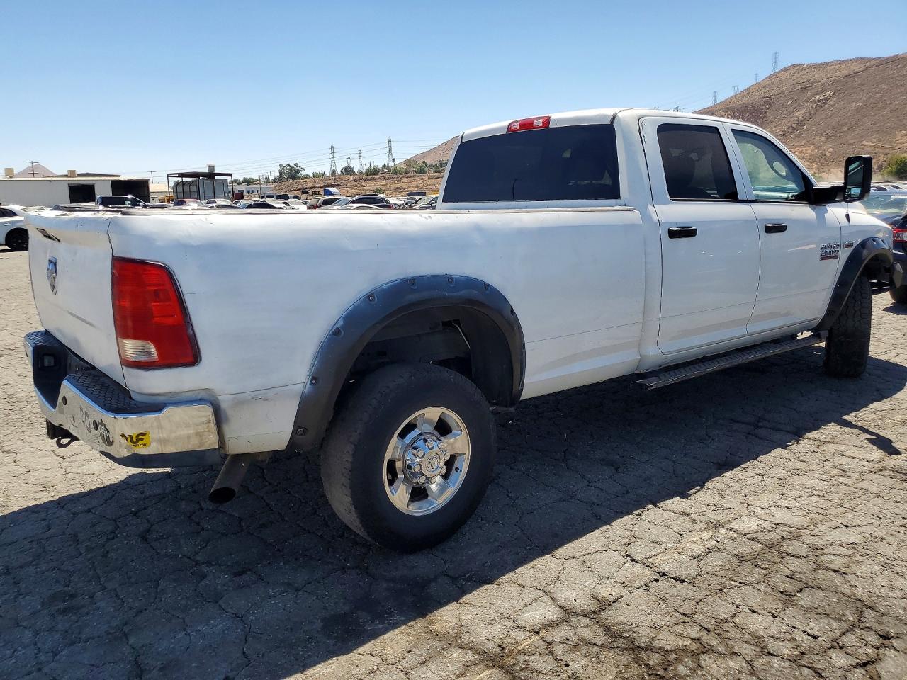 2015 Ram 2500 St - Image 3
