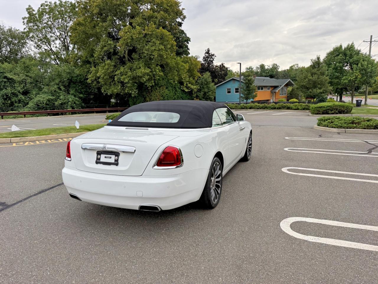 2020 Rolls-Royce Dawn Base - Image 4