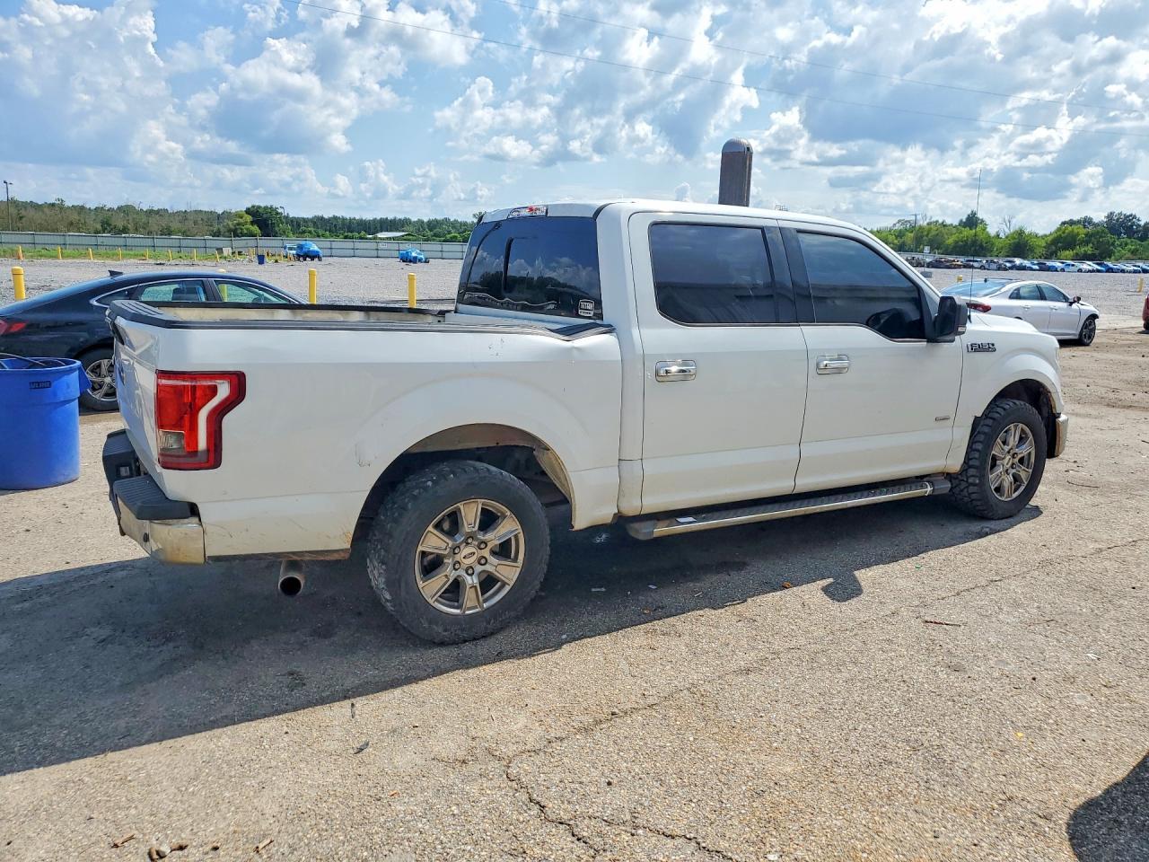 2015 Ford F150 Supercrew - Image 3