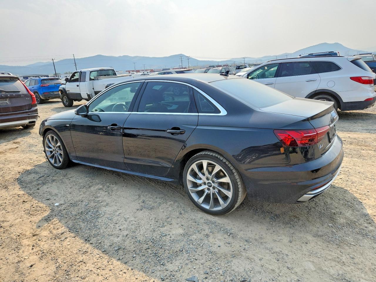 2020 Audi A4 Premium Plus - Фото 2