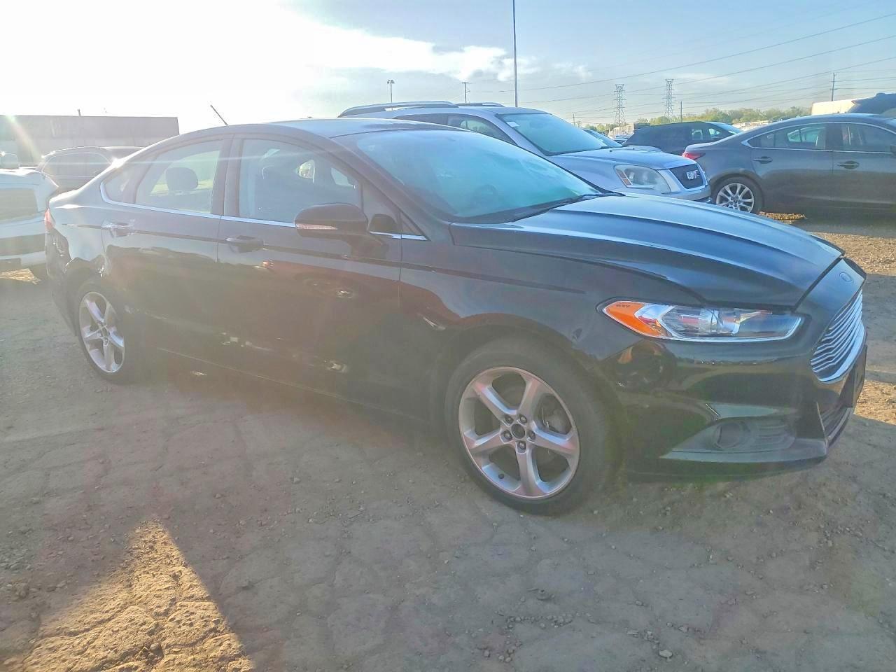 2016 Ford Fusion Se - Фото 4