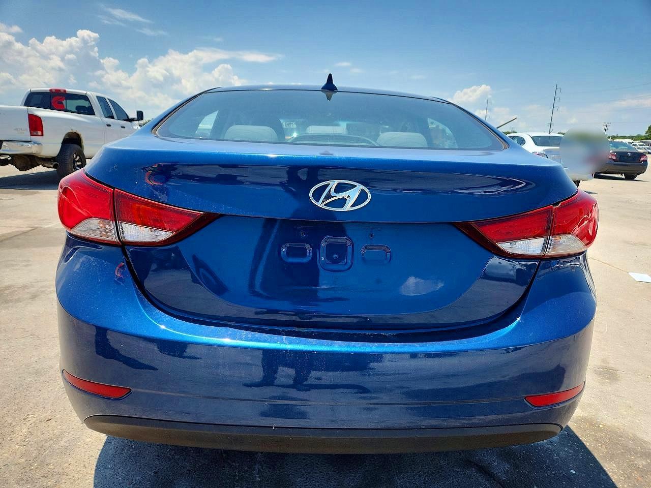 2015 Hyundai Elantra Se - Фото 6