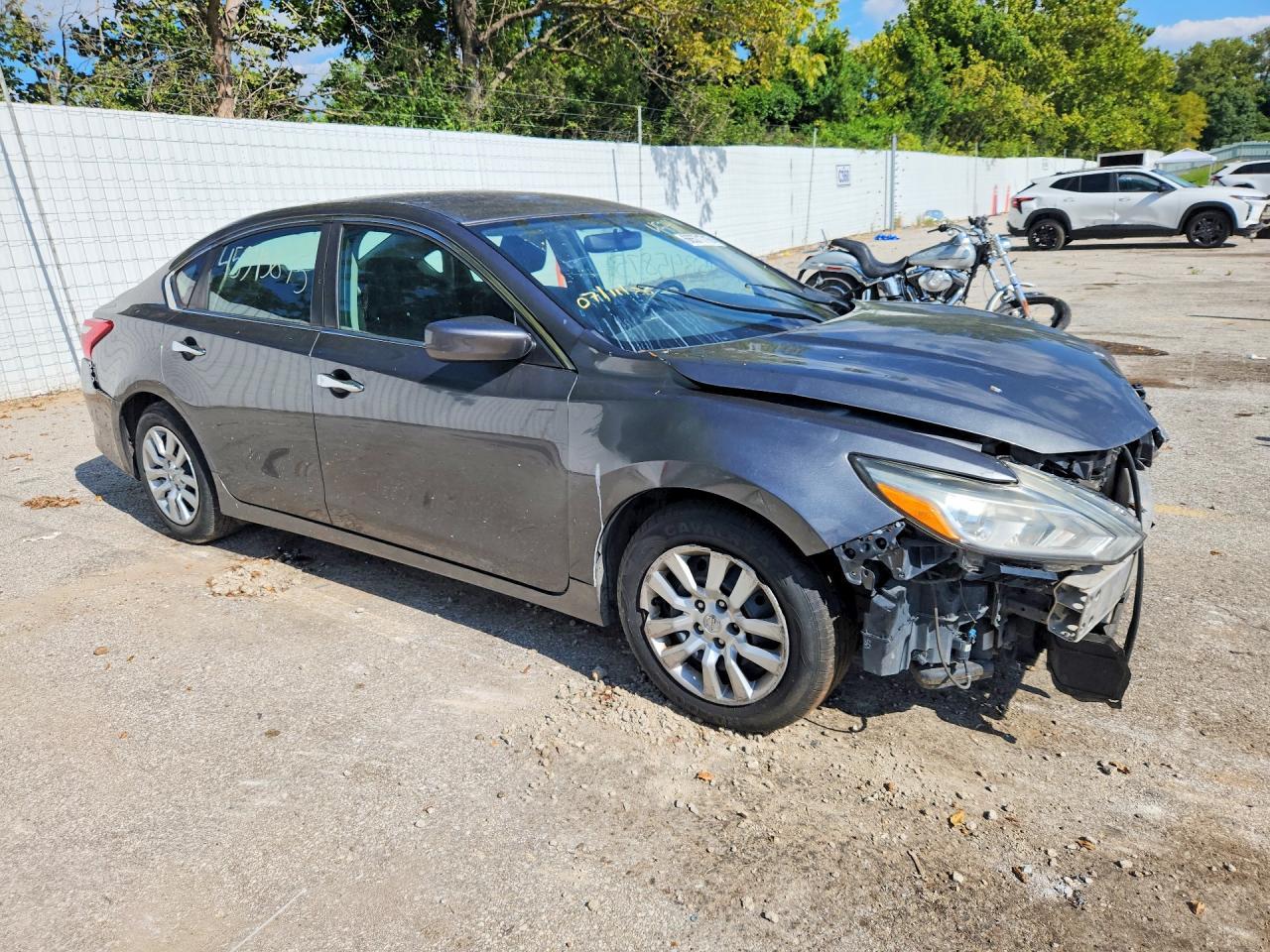 2017 Nissan Altima 2.5 S - Image 4