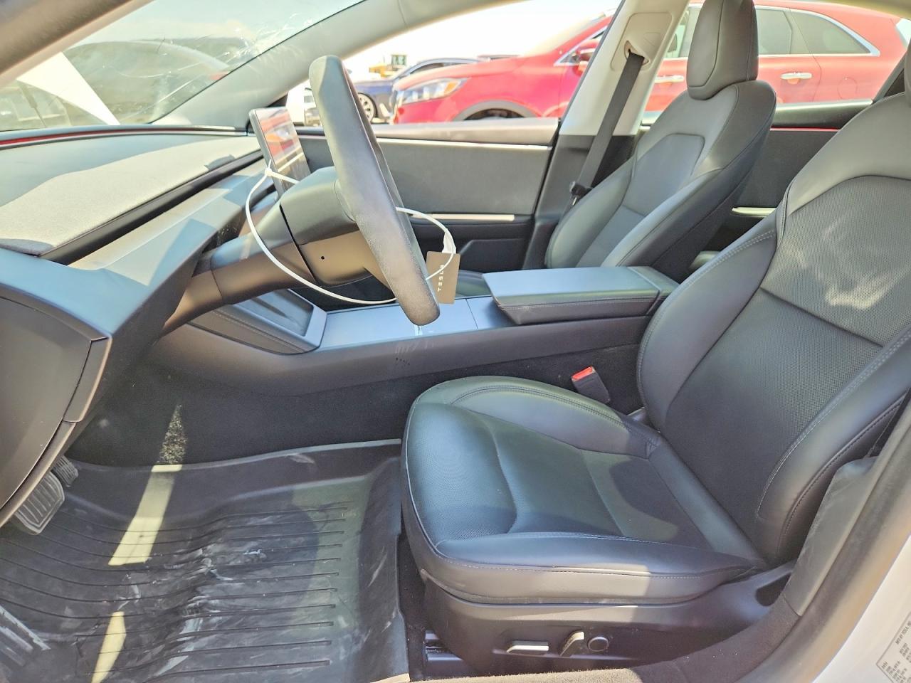2024 Tesla Model 3 - Image 7