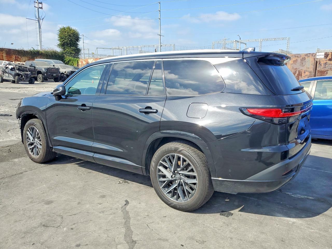 2025 Lexus Tx 350 Premium - Image 2