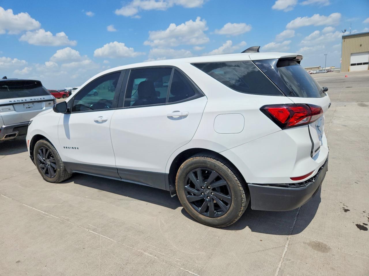 2024 Chevrolet Equinox Ls - Фото 2