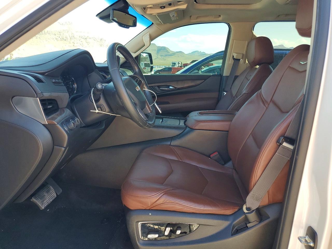 2016 Cadillac Escalade Esv Premium - Image 7