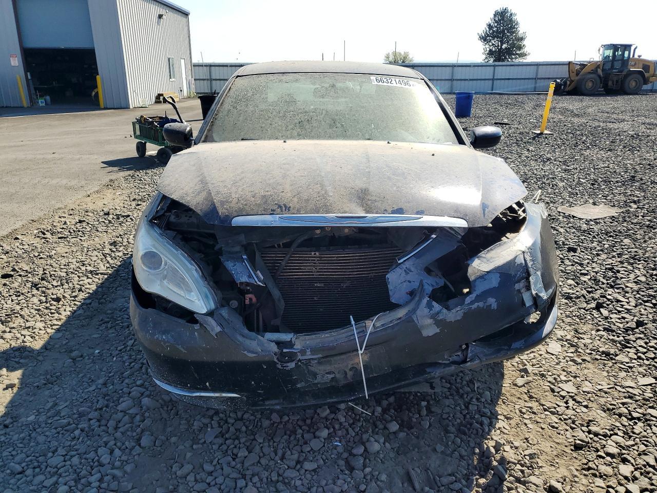 2011 Chrysler 200 Touring - Фото 5