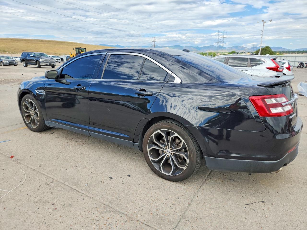 2019 Ford Taurus Sho - Фото 2