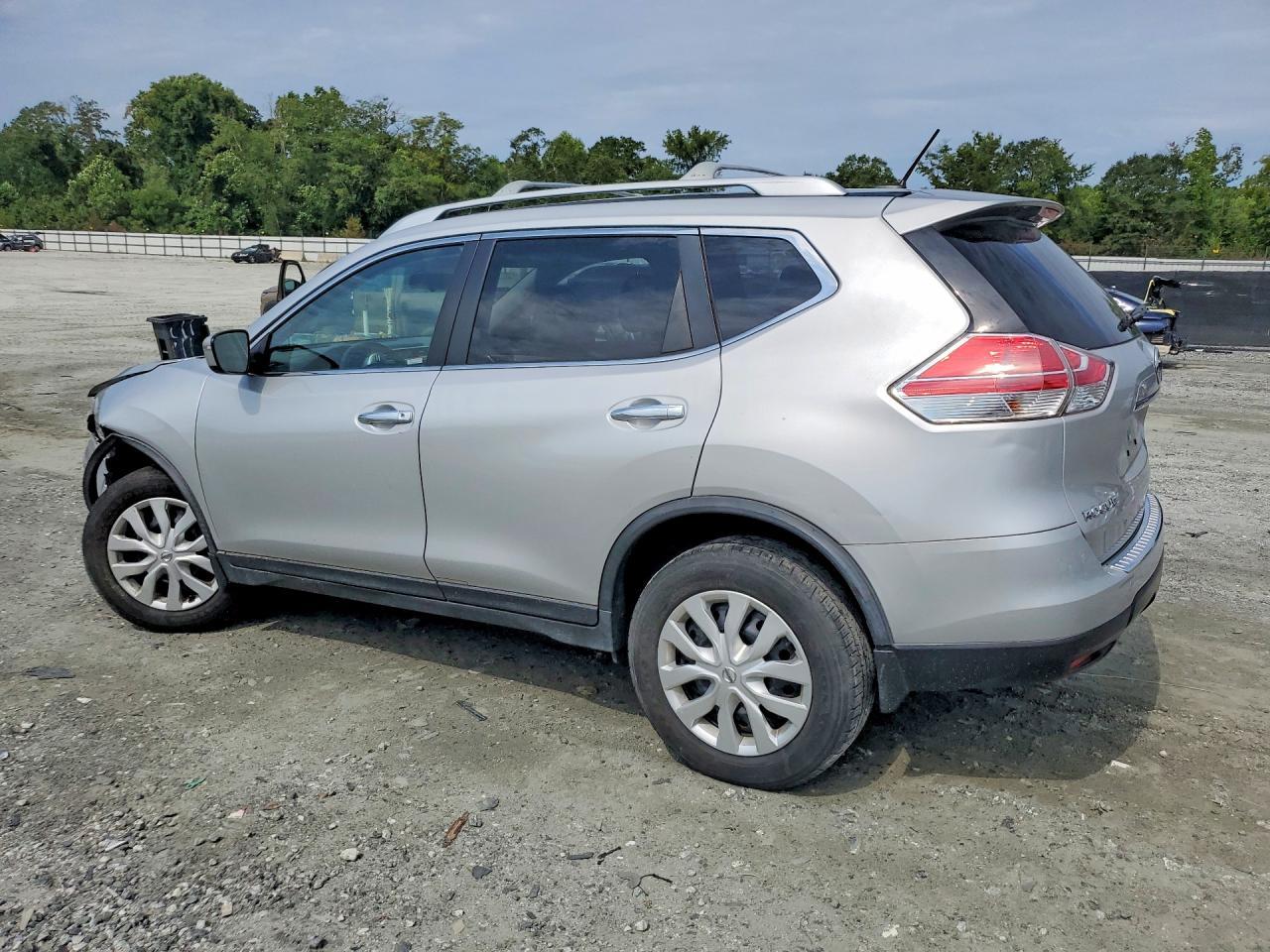 2016 Nissan Rogue S - Фото 2