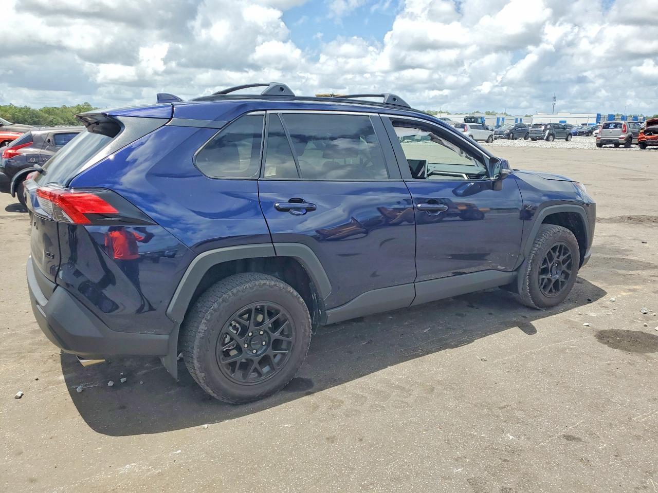 2025 Toyota Rav4 Xle - Фото 3