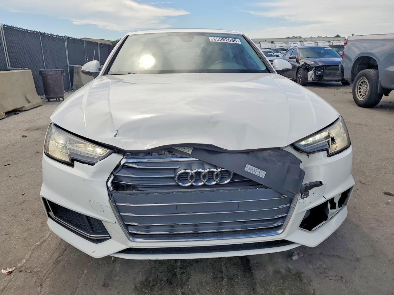 2019 Audi A4 Premium - Фото 5