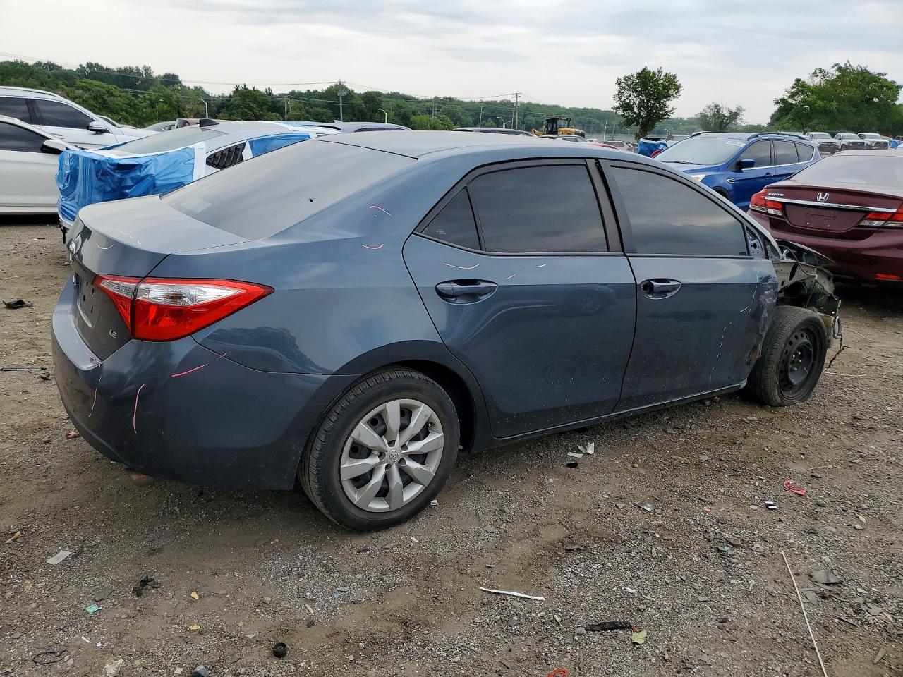 2015 Toyota Corolla Le - Image 3
