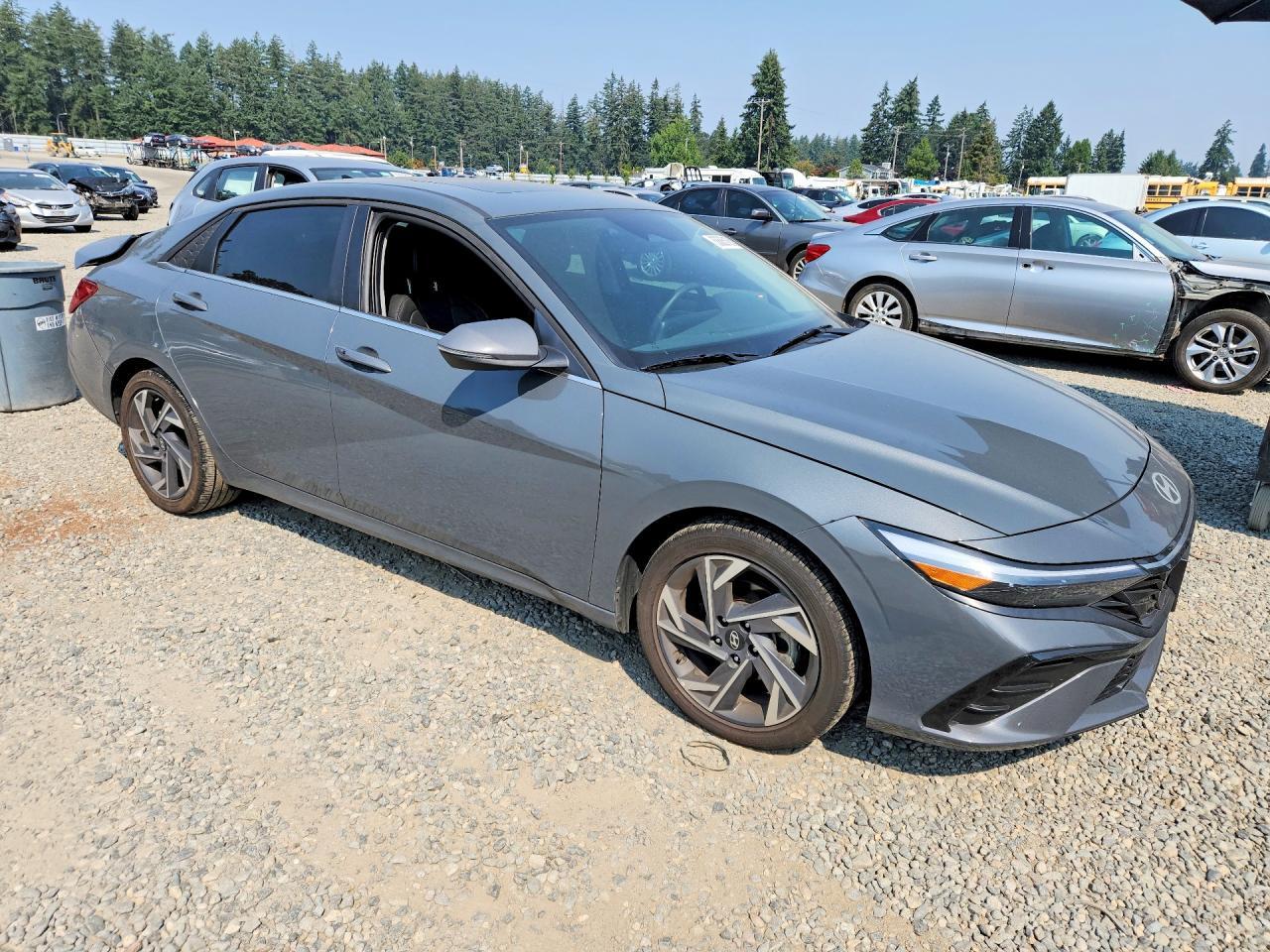 2026 Hyundai Elantra Limited - Image 4