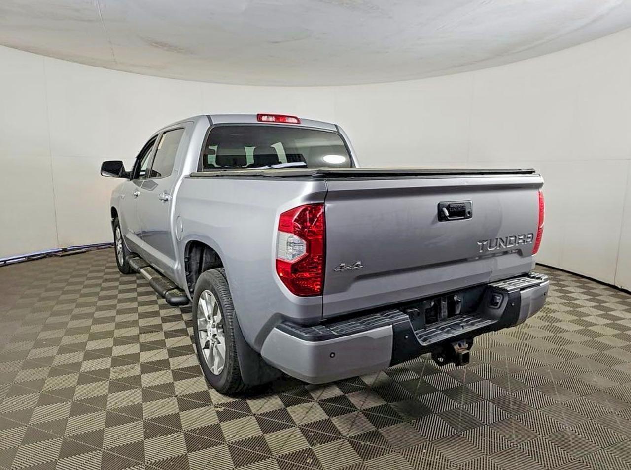2016 Toyota Tundra Crewmax Limited - Image 3