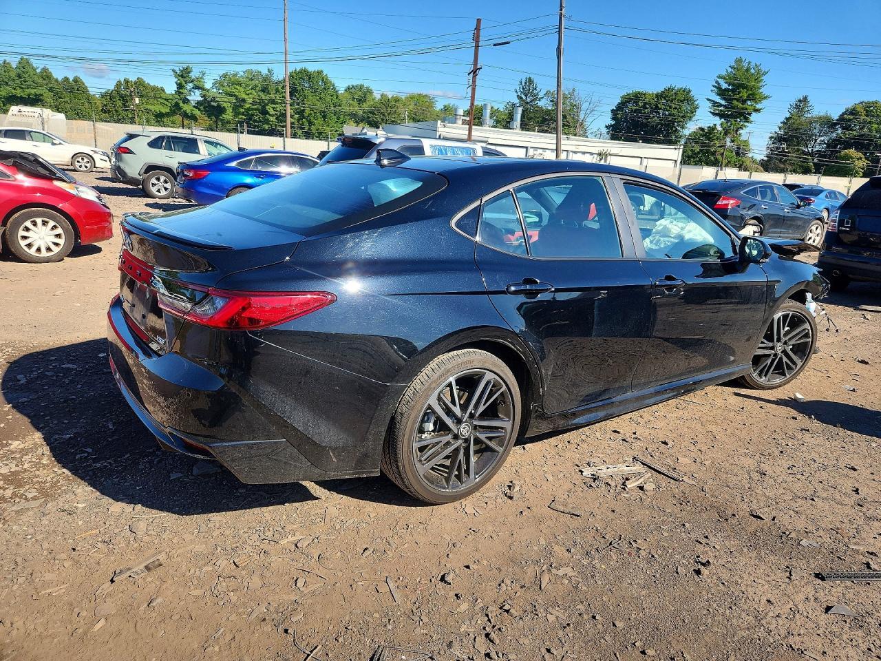 2026 Toyota Camry Xse - Image 3