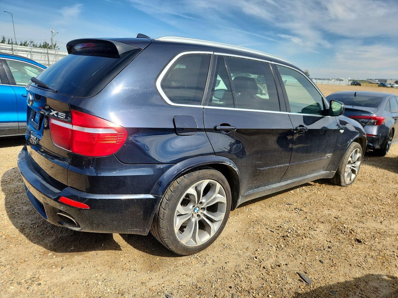 2010 BMW X5 xDrive48I - Image 3