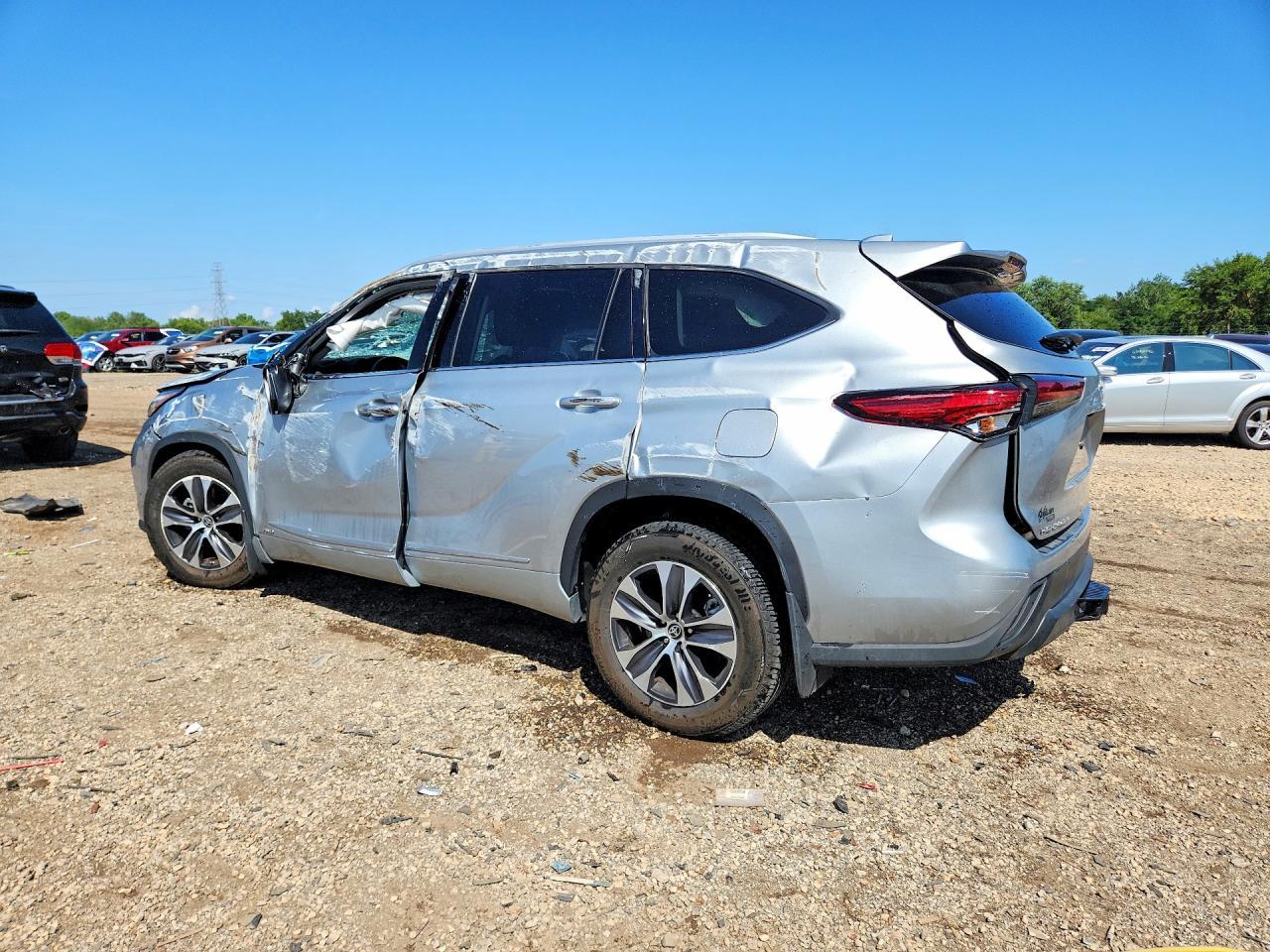 2022 Toyota Highlander Hybrid Xle - Фото 2