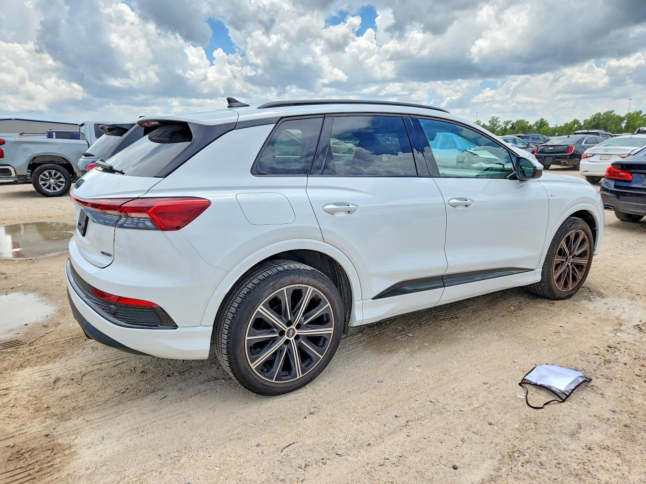 2022 Audi Q4 E-Tron Premium Plus S-Line - Image 3