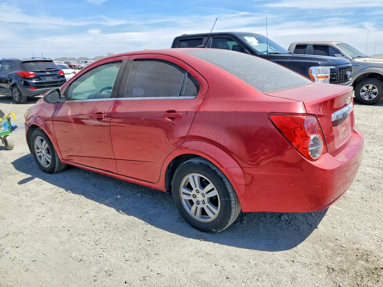 2013 Chevrolet Sonic Lt - Фото 2
