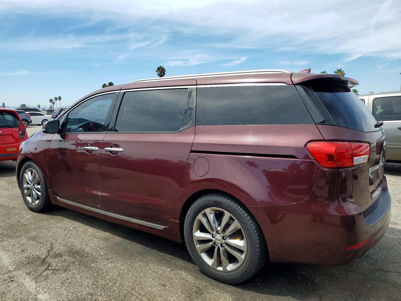 2016 Kia Sedona Sxl - Фото 2