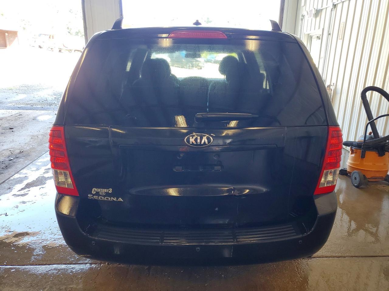 2014 Kia Sedona Lx - Фото 6
