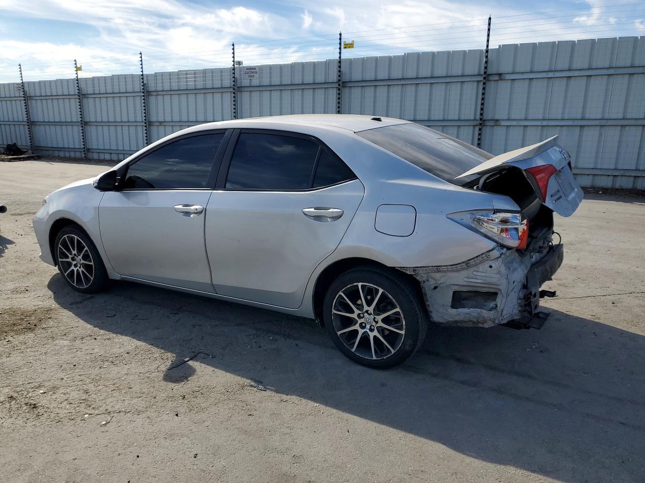 2017 Toyota Corolla - Image 2