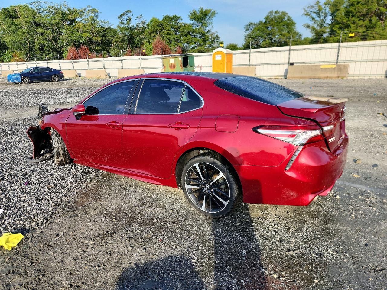 2018 Toyota Camry Xse - Image 2