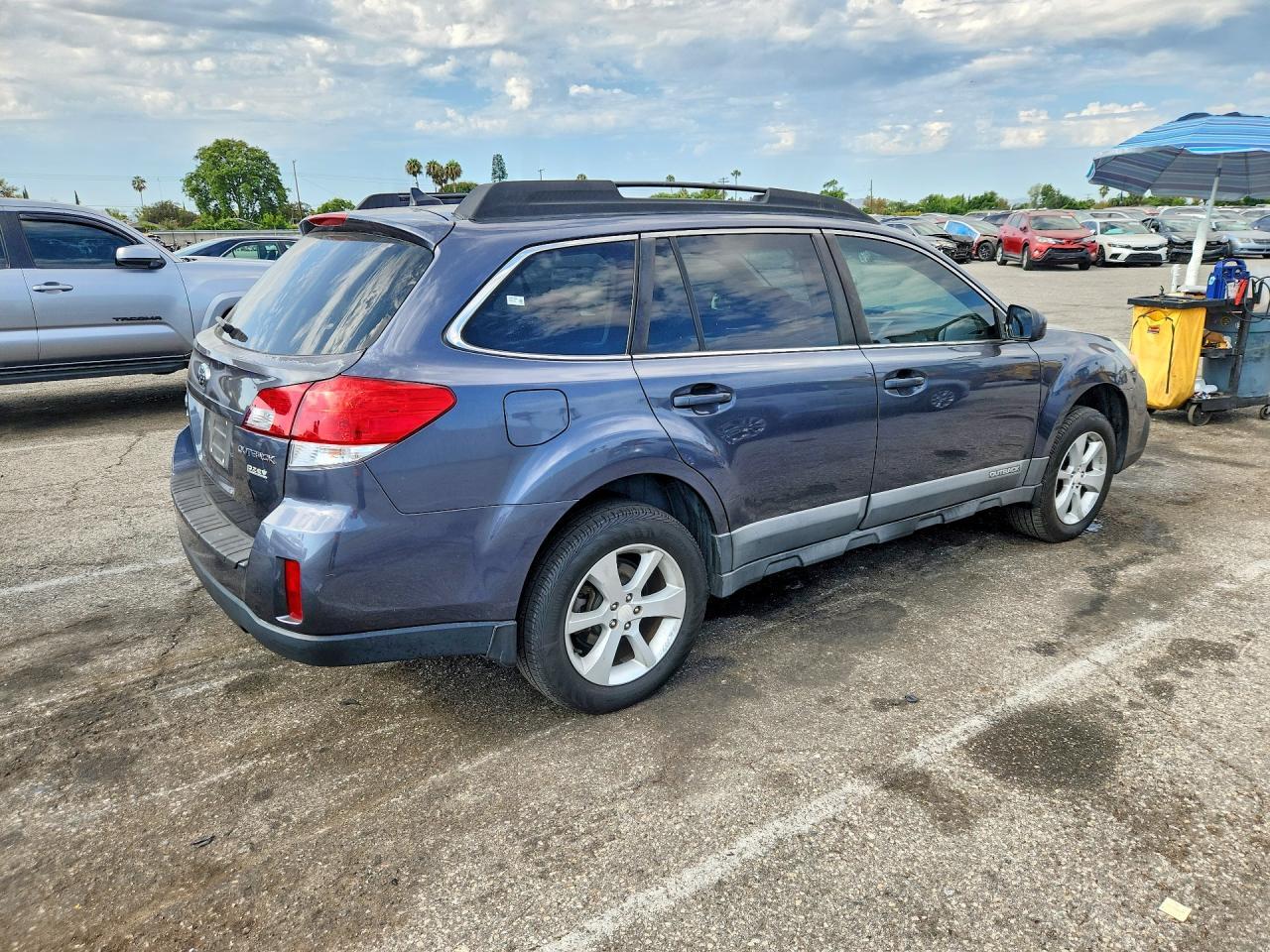 2014 Subaru Outback 2.5I Premium - Фото 3