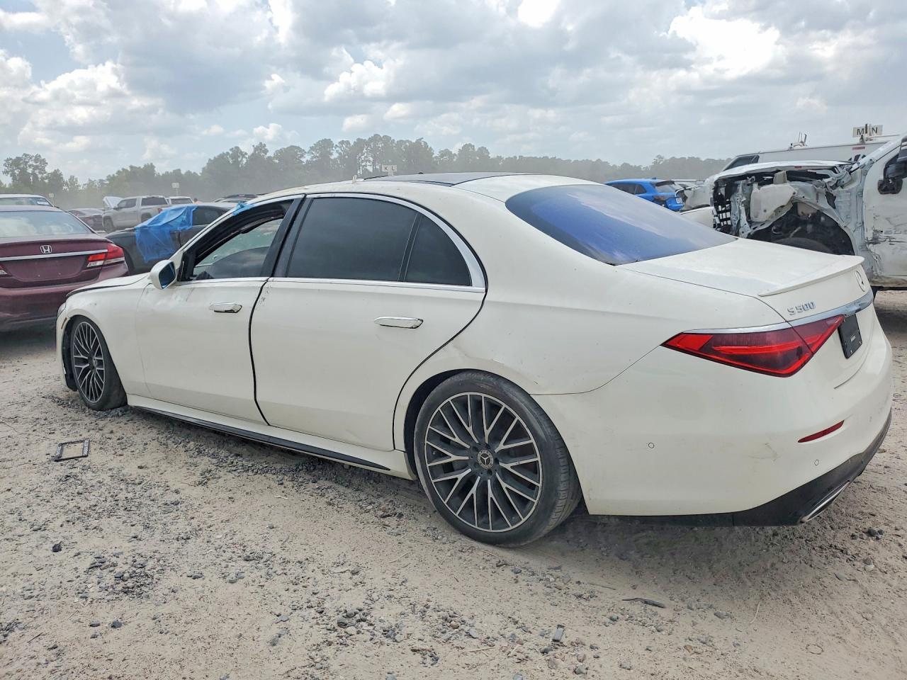 2022 Mercedes-Benz S500 - Image 2