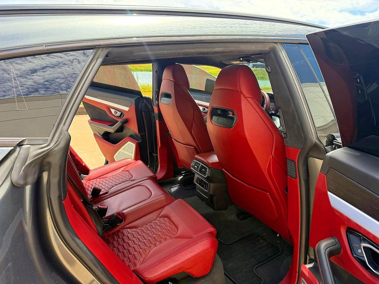 2019 Lamborghini Urus - Фото 6