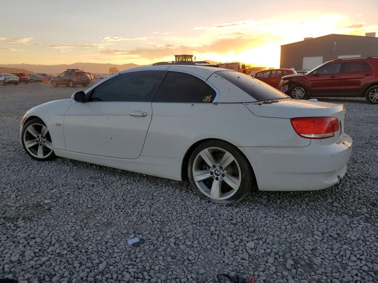 2009 BMW 335 I - Фото 2