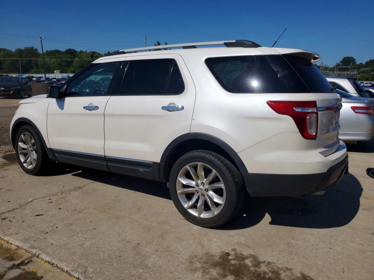 2013 Ford Explorer Xlt - Image 2