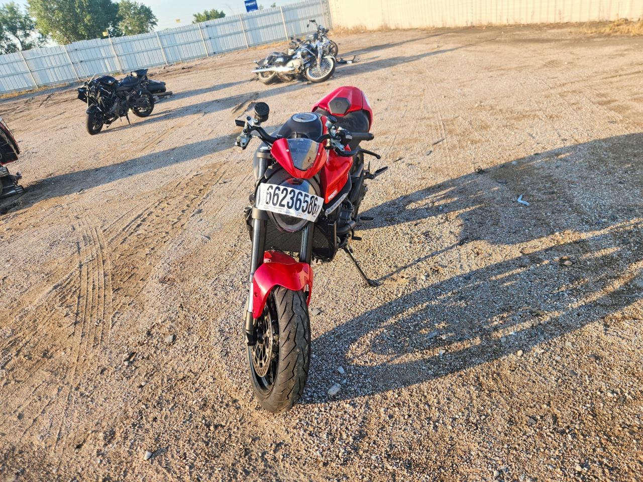 2025 Ducati Monster - Фото 2